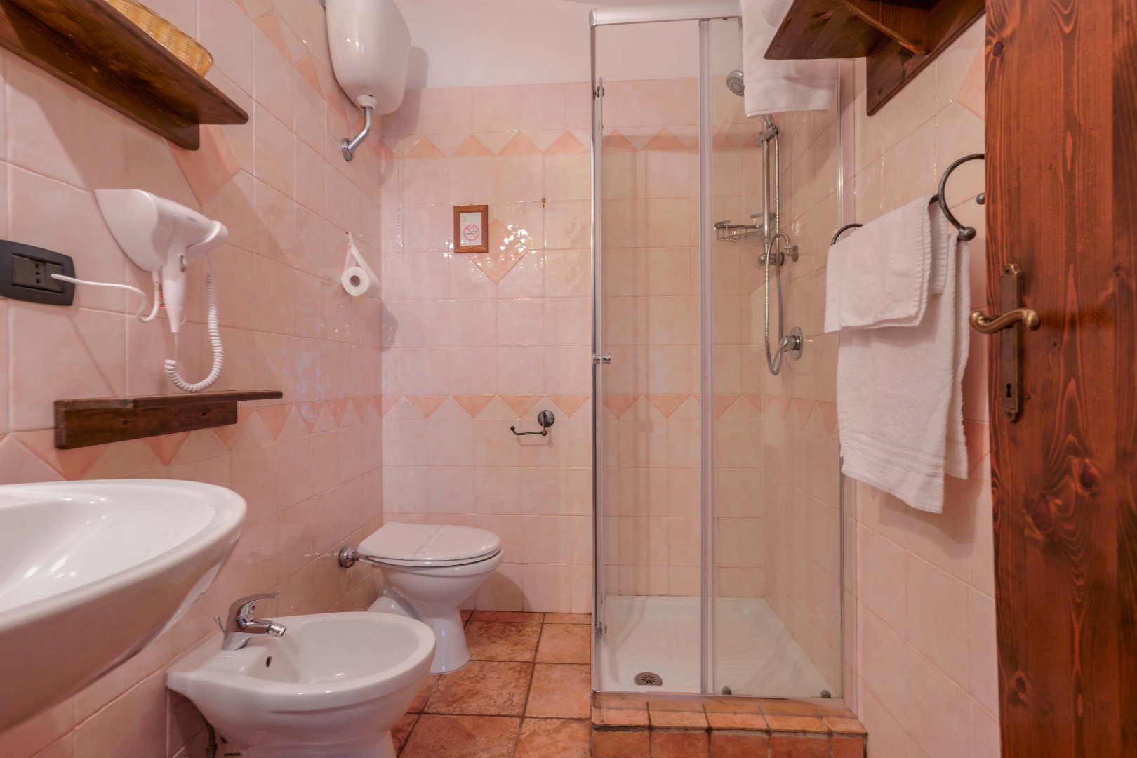 2464c36e7c8811ee9b0b027e0800ecac